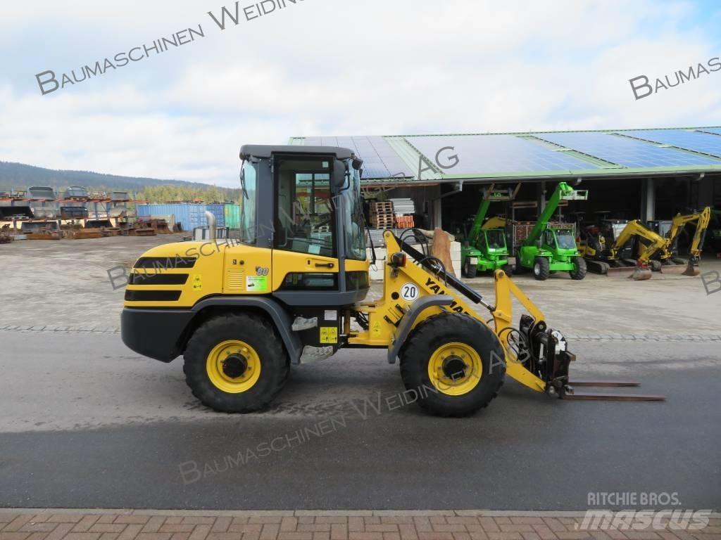 Yanmar V 80 輪胎式裝載機