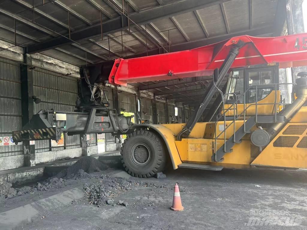 Sany SRSC 45 前伸型堆積機