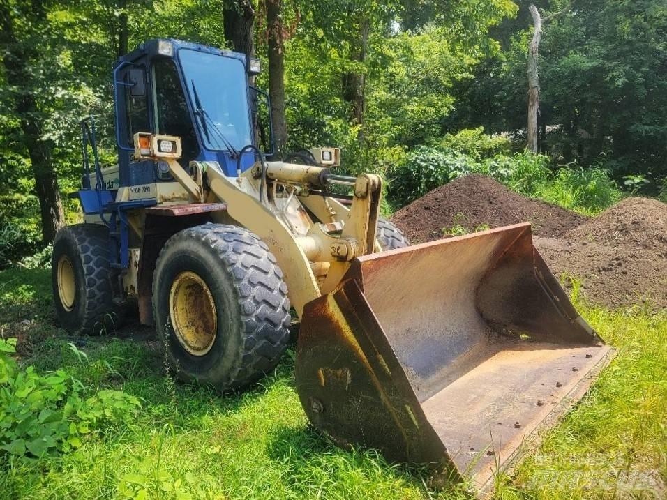 Komatsu WA 250 輪胎式裝載機