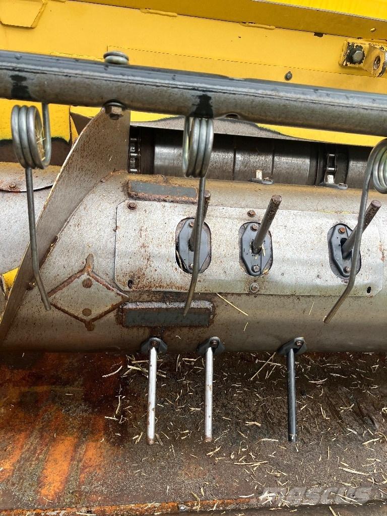 New Holland CR 980 聯合收穫機