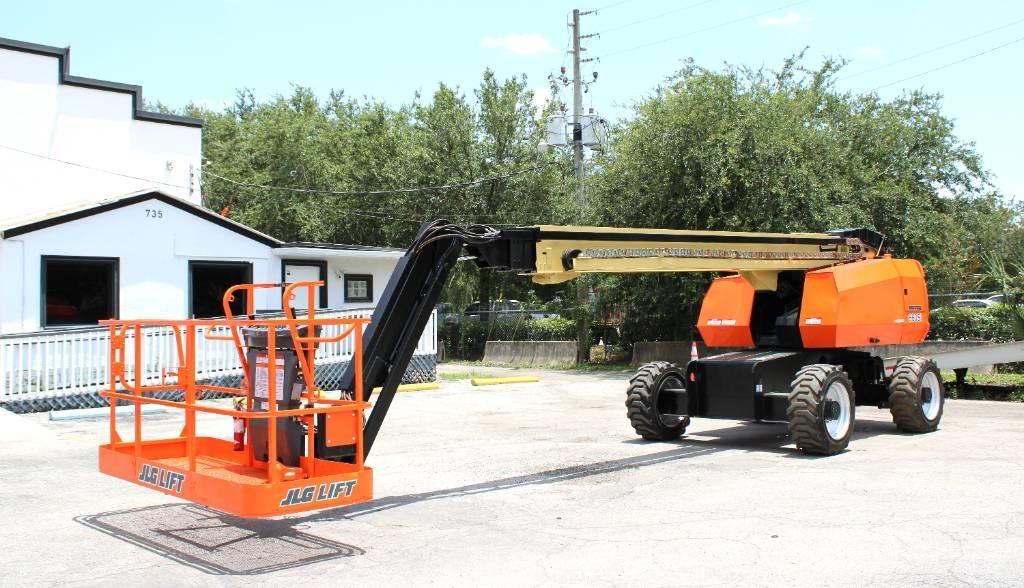 JLG 660 SJ 伸縮臂高空作業車