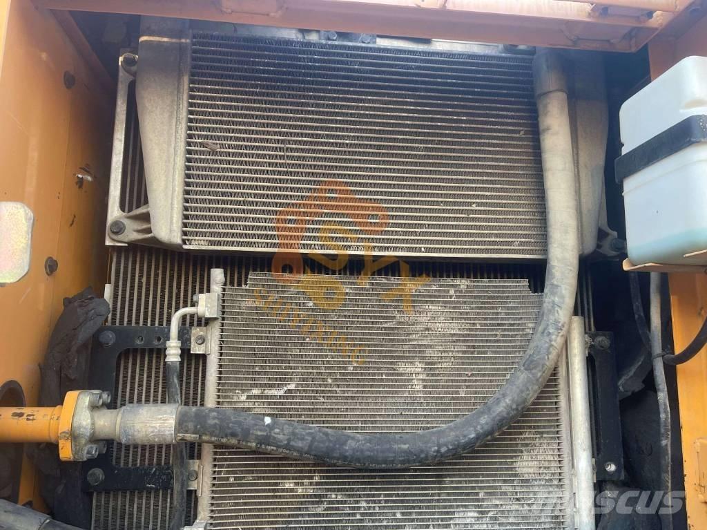 Hyundai Robex 225 履帶式 挖土機/掘鑿機/挖掘機