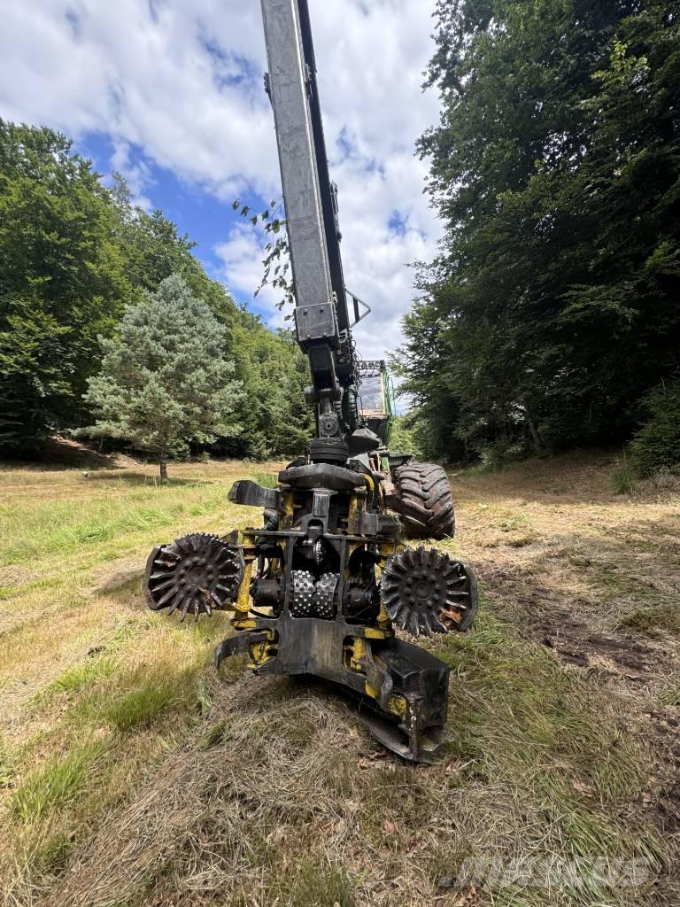 John Deere 11 70 G 收穫機