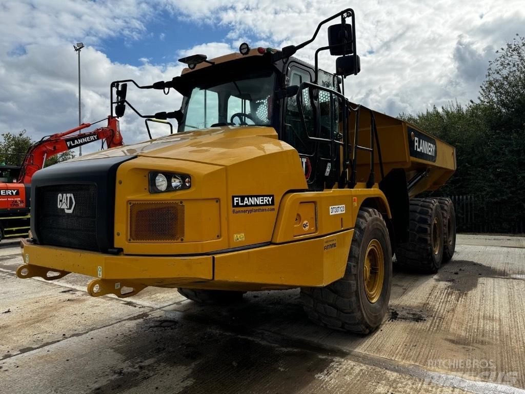 CAT 730 鉸接式起吊車