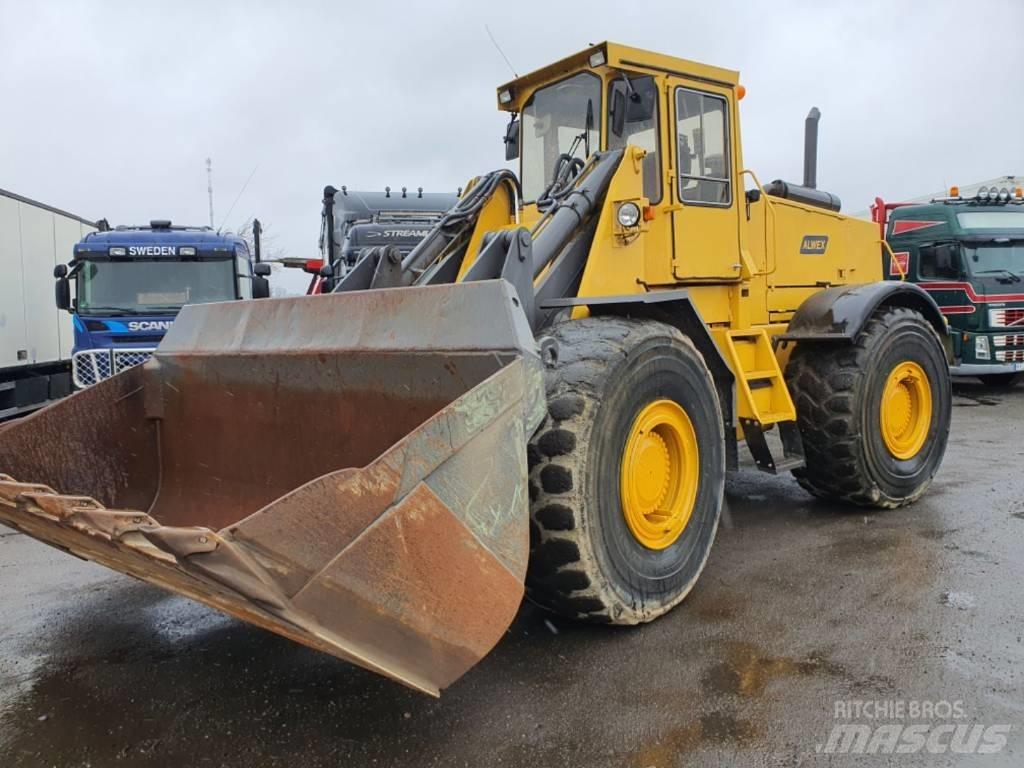 Ljungby 2240 輪胎式裝載機