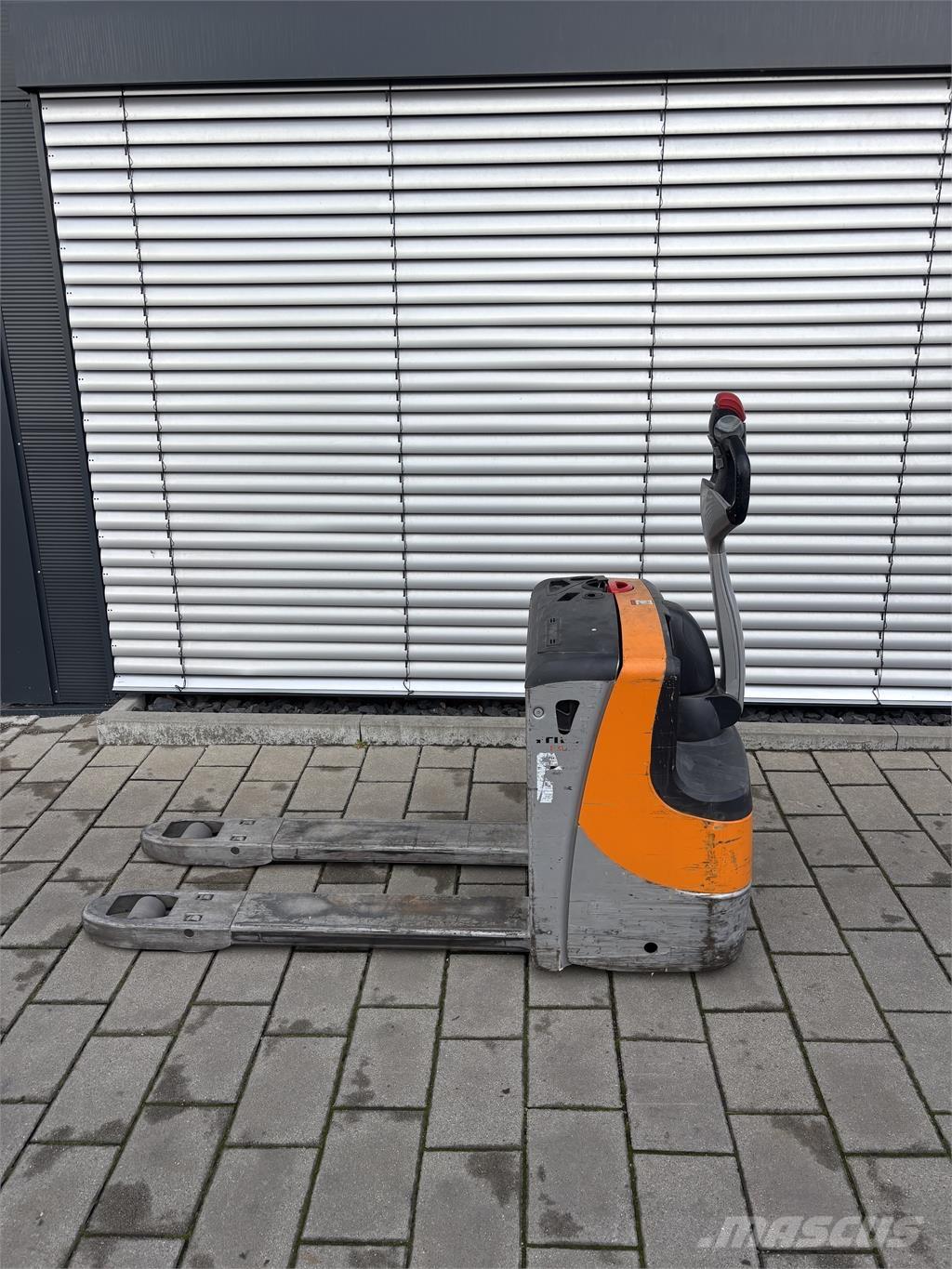 Still EXU16 行走控制式堆積機