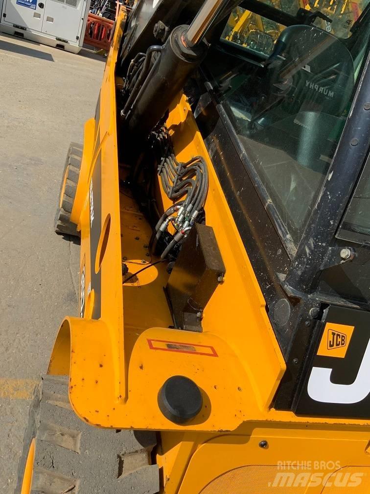 JCB TLT35D 4X4 伸縮臂操作車