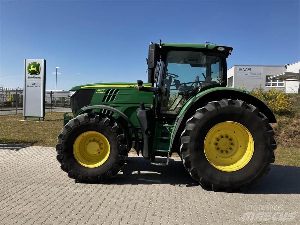 John Deere 6215R 曳引機