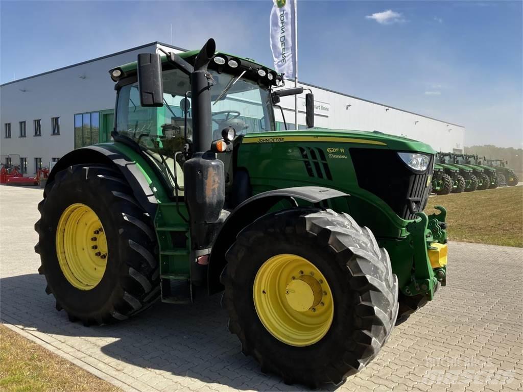 John Deere 6215R 曳引機
