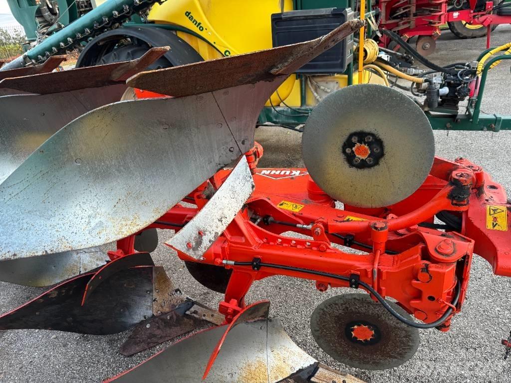 Kuhn Vari-Master 123 雙向犁