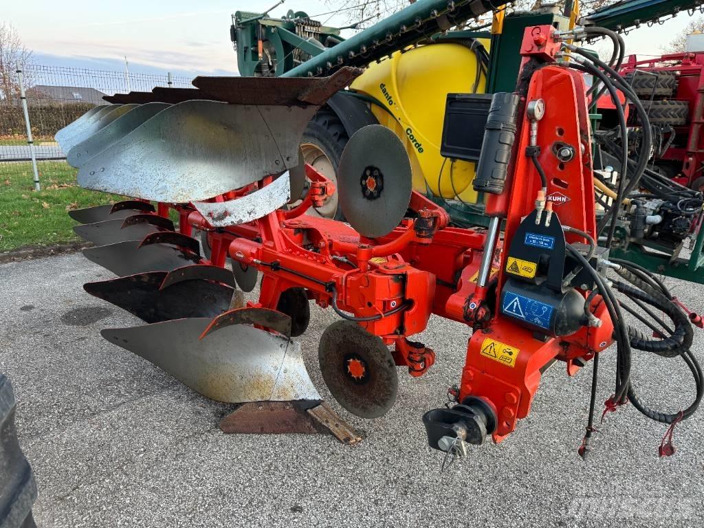 Kuhn Vari-Master 123 雙向犁