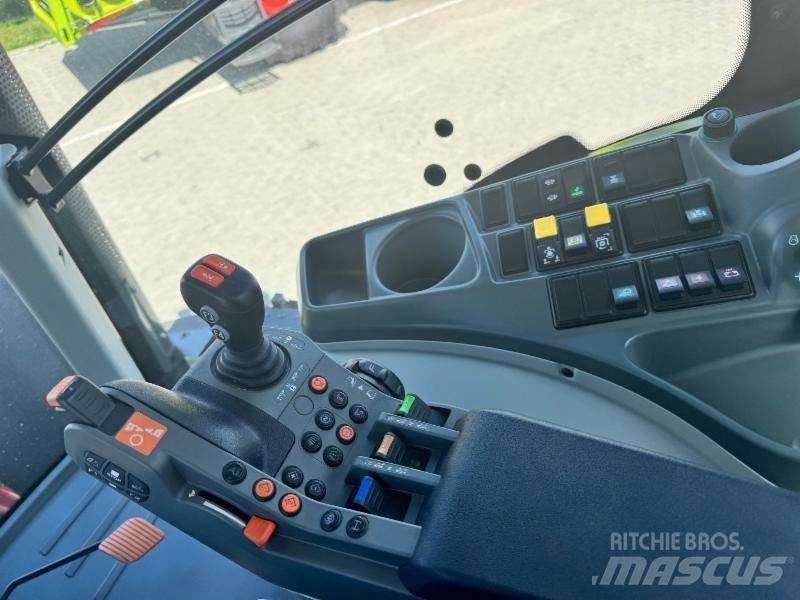 CLAAS AXION 810 曳引機