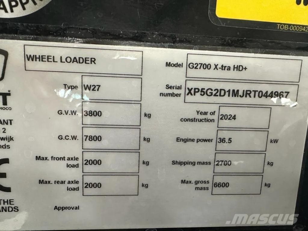 GiANT G2700HD+ 小型裝載機