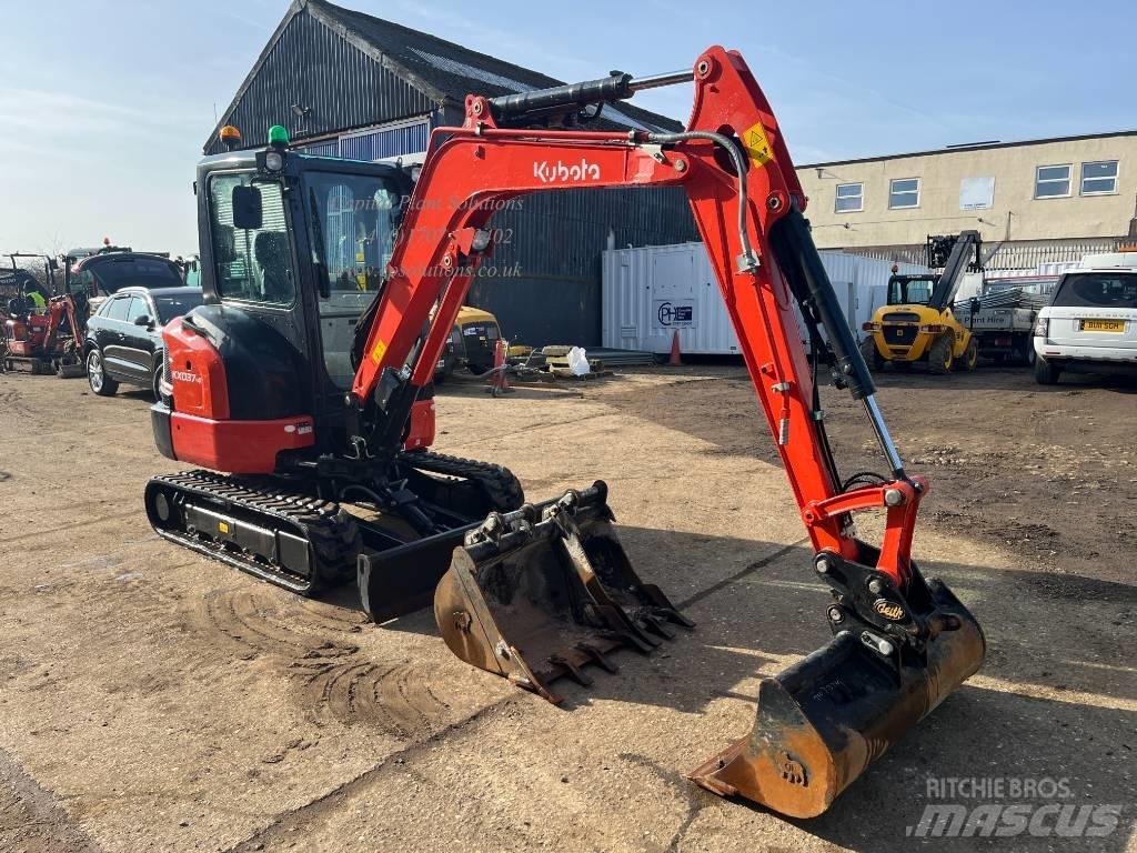 Kubota KX 037-4 小型挖土機/掘鑿機<7t(小型挖掘機)