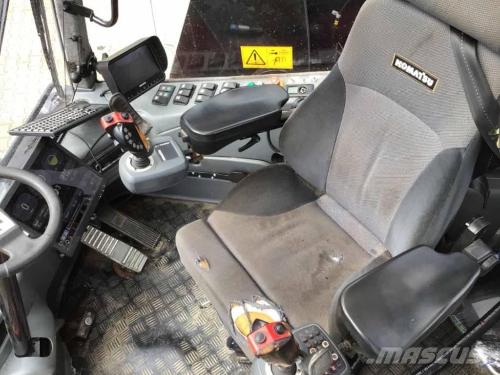 Komatsu 931.1 收穫機