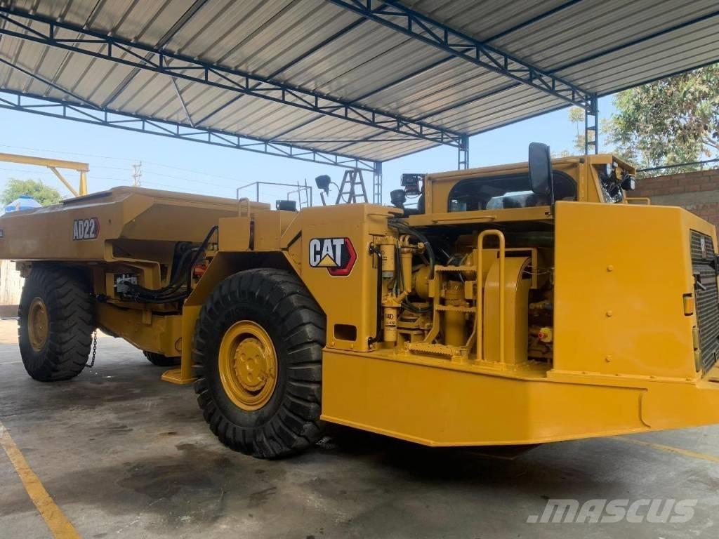 CAT AD 22 傾卸式卡車
