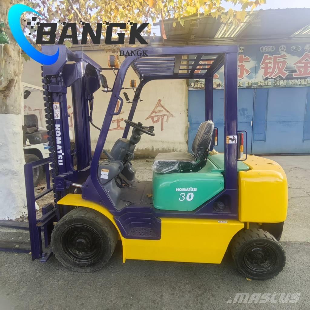 Komatsu FD 30 柴油卡車