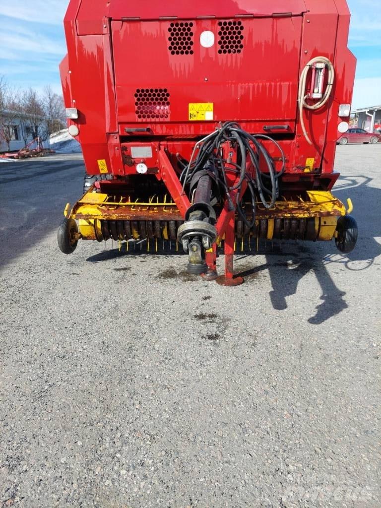 New Holland 548 圓型牧草打包機