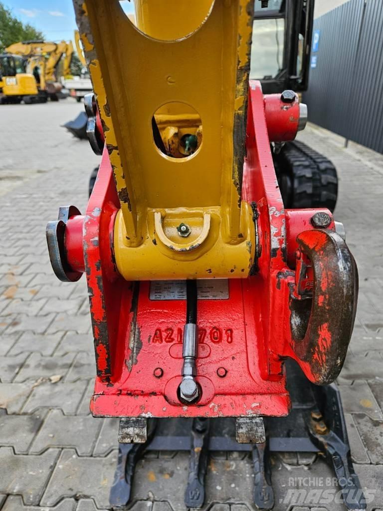 CAT 303.5 E CR 小型挖土機/掘鑿機<7t(小型挖掘機)