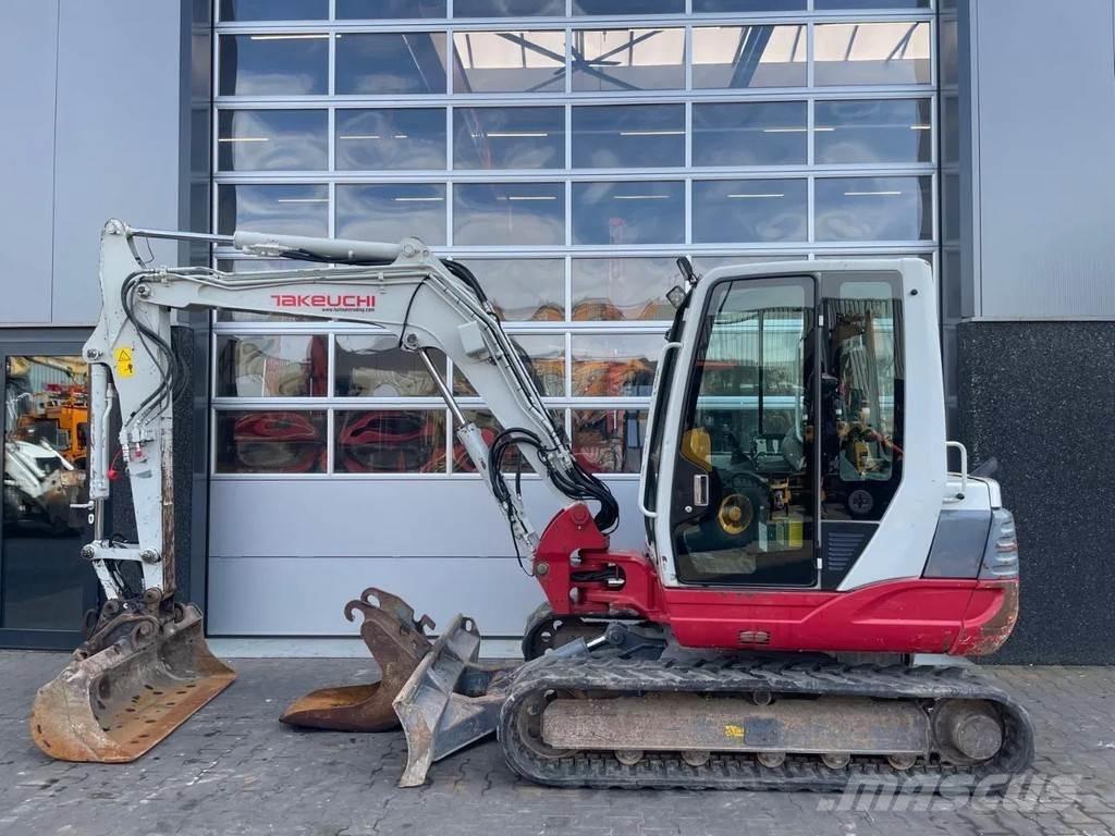 Takeuchi TB250 小型挖土機/掘鑿機<7t(小型挖掘機)
