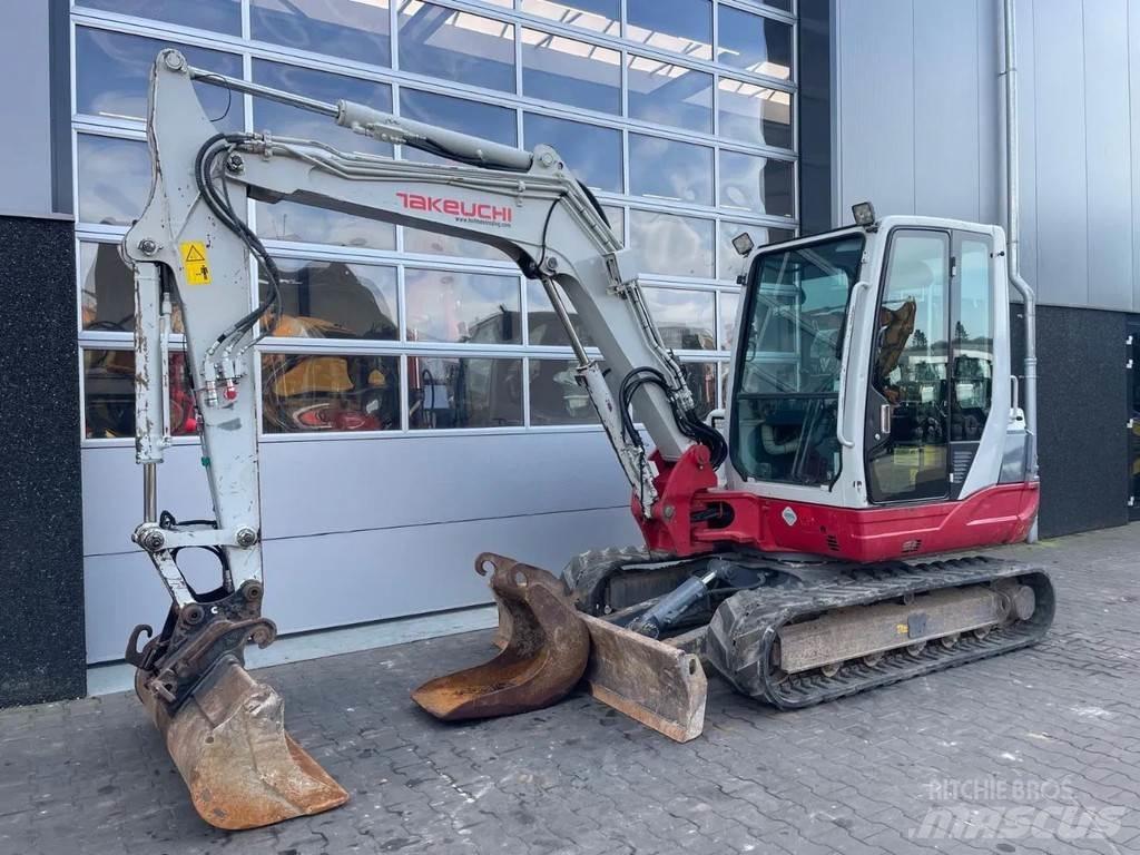 Takeuchi TB250 小型挖土機/掘鑿機<7t(小型挖掘機)