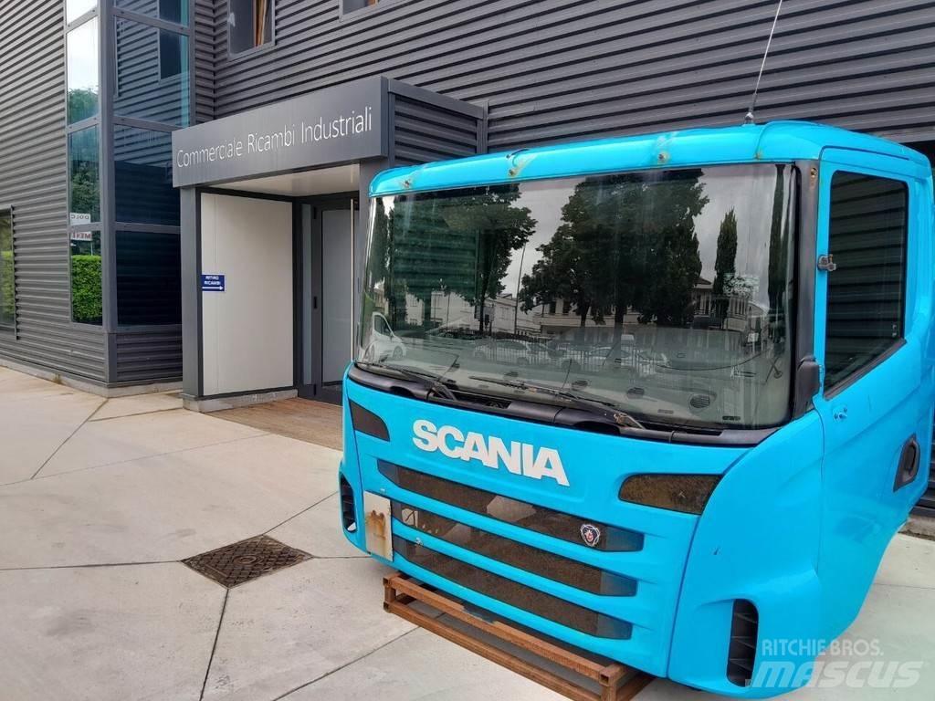 Scania CG16 駕駛室與內部