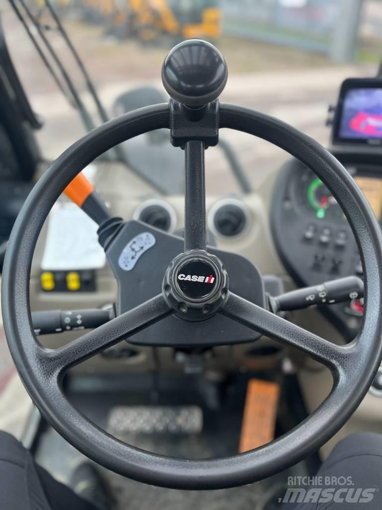 Case IH Farmlift 742 伸縮臂操作車