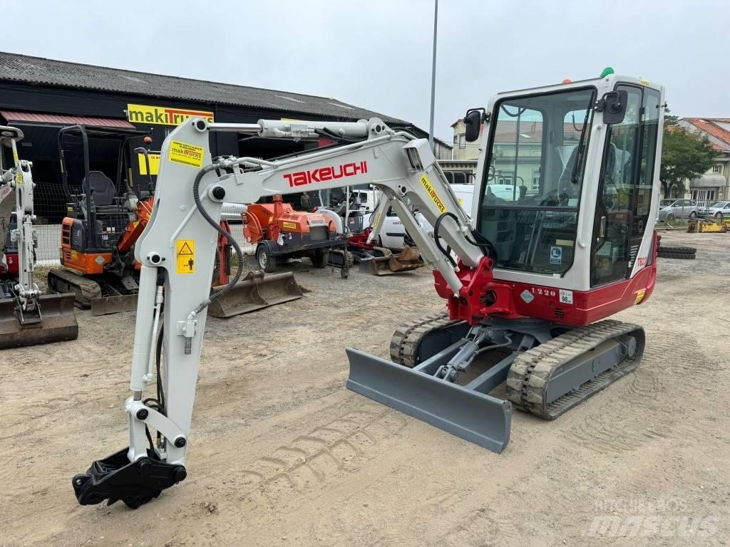 Takeuchi TB228 小型挖土機/掘鑿機<7t(小型挖掘機)