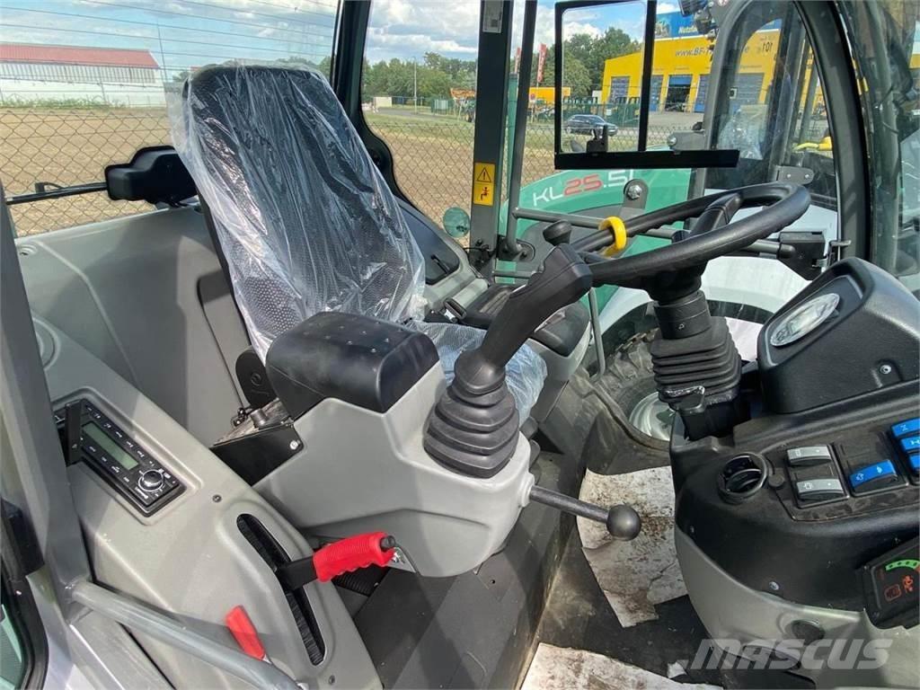 Kramer KL30.8T 農業用伸縮臂裝載機