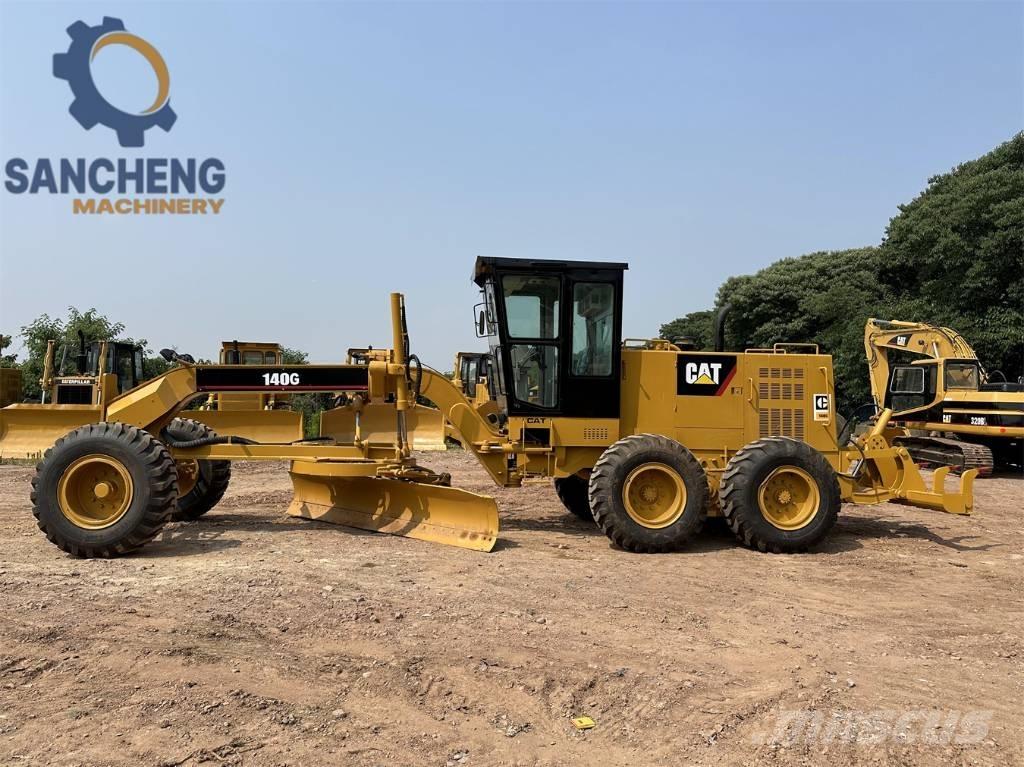 CAT 140 G 平土機
