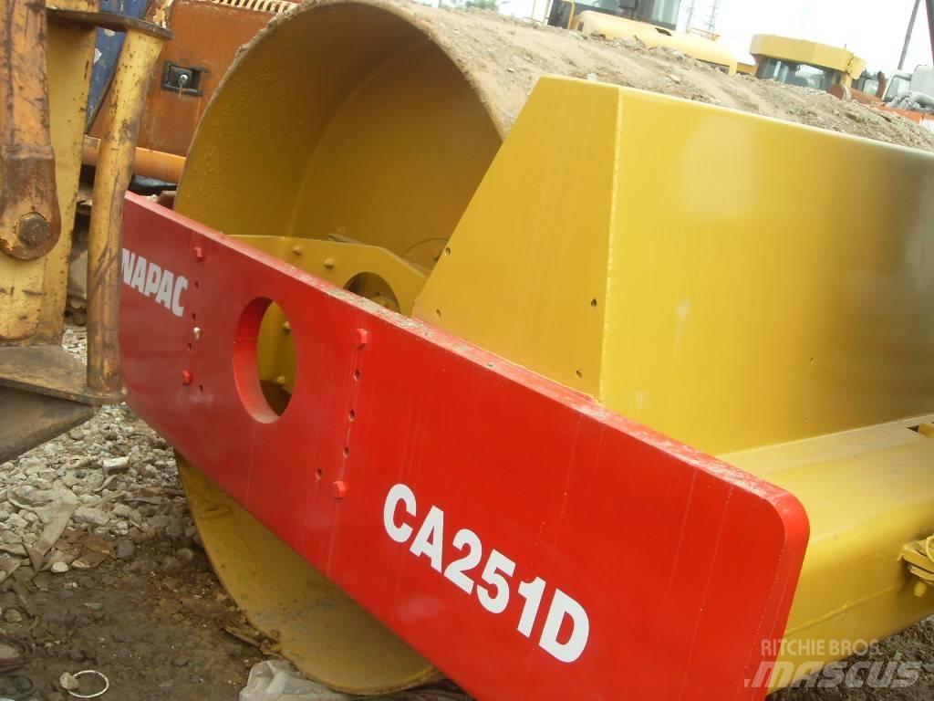 Dynapac CA 251 D 單輪滾壓機