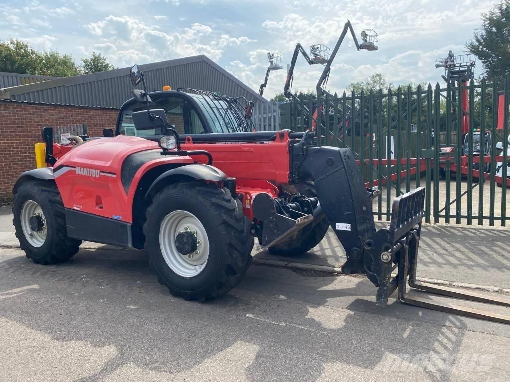 Manitou MT 1335 伸縮臂操作車