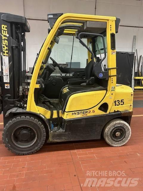 Hyster H2.5FT 柴油卡車