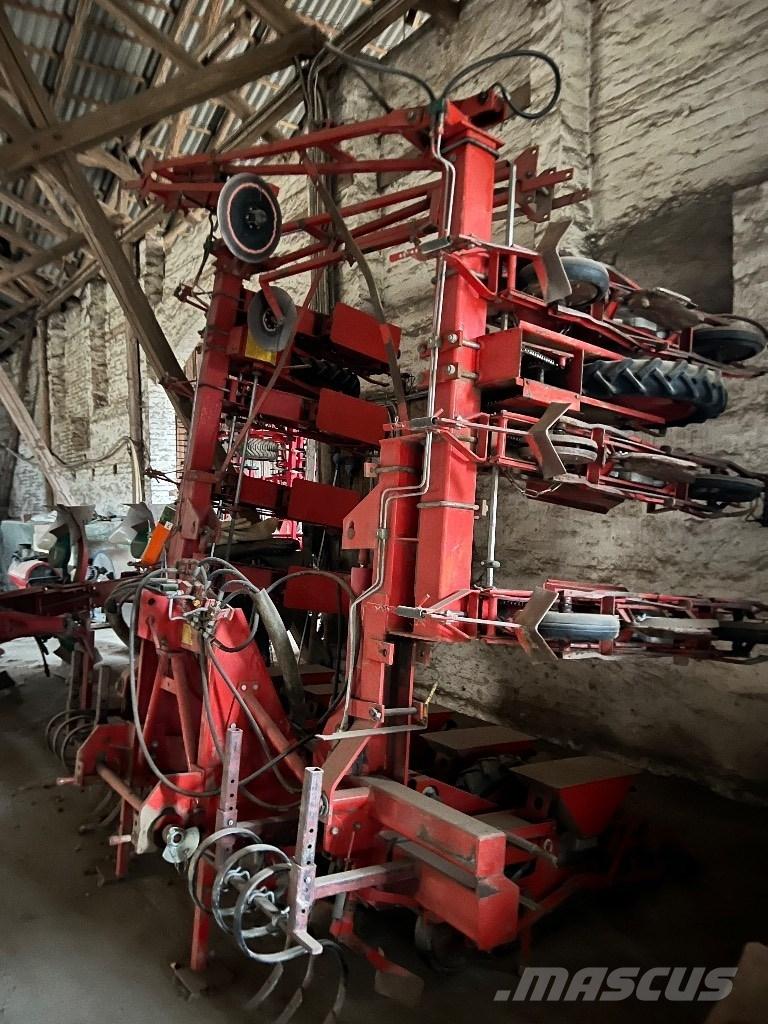 Becker 12 R 精密播種機