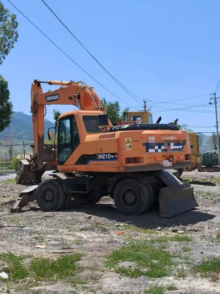 Doosan DH210W-7 旋轉式挖土機/掘鑿機/挖掘機