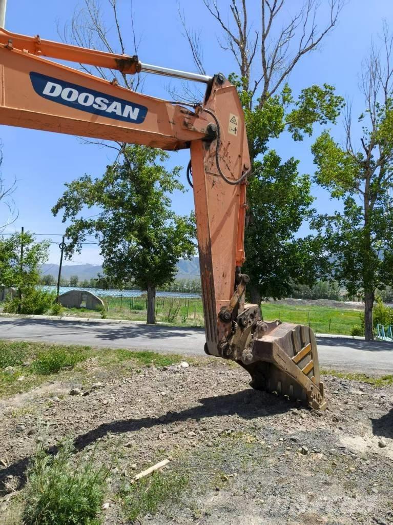 Doosan DH210W-7 旋轉式挖土機/掘鑿機/挖掘機