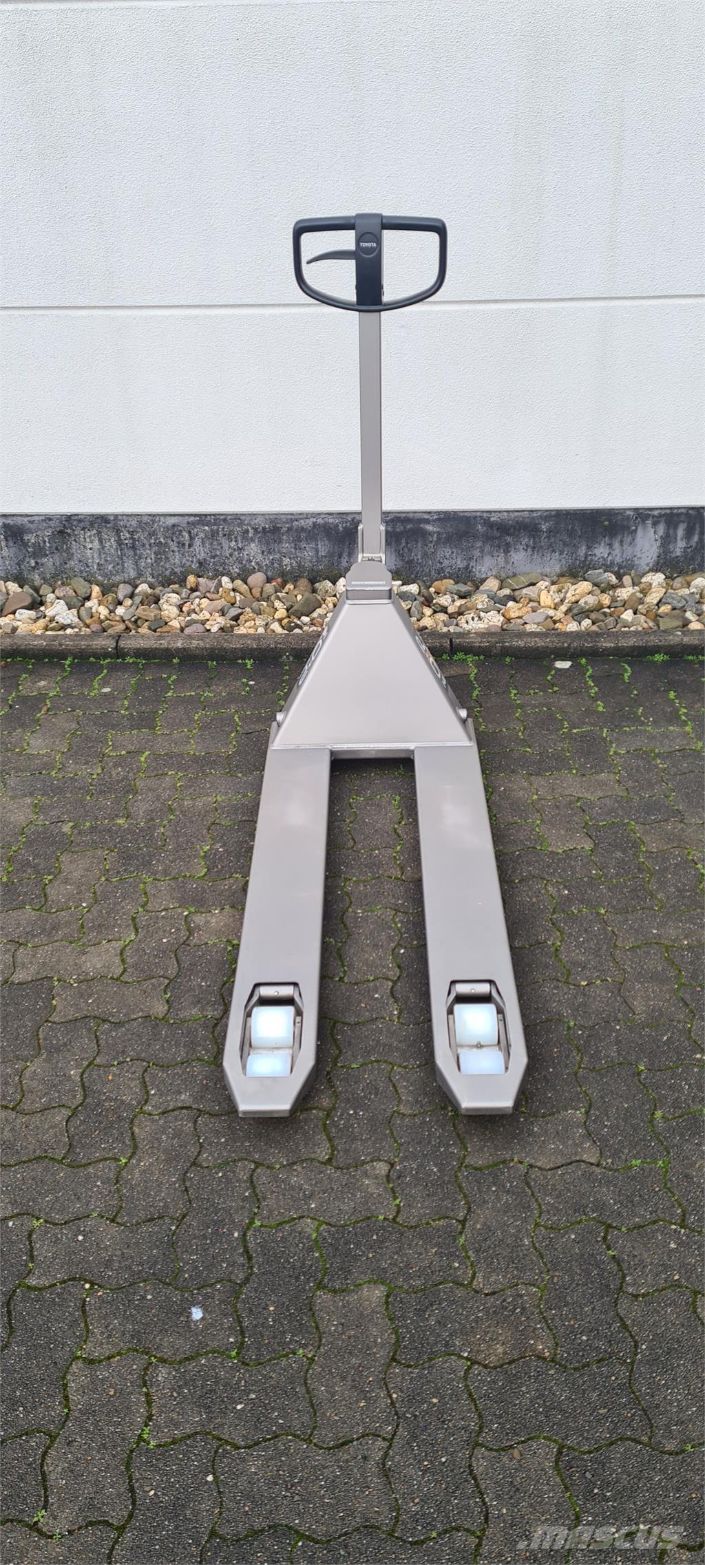 BT LHM 200ST 手拉式油壓拖板車