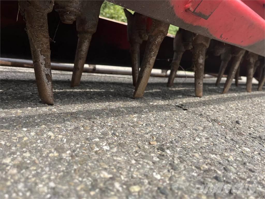 Lely 300-22 動力耙和旋轉式耕耘機