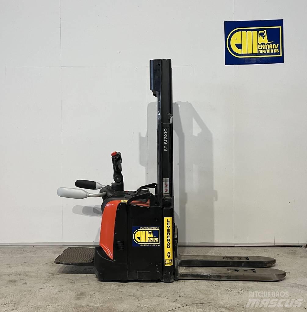 BT Truck SPE120L 行走控制式堆積機