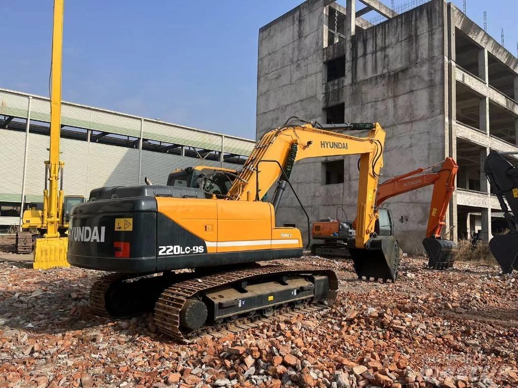 Hyundai R220 履帶式 挖土機/掘鑿機/挖掘機