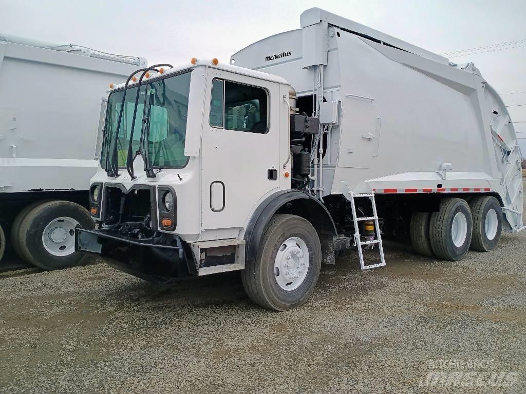 Mack MRU613 垃圾車