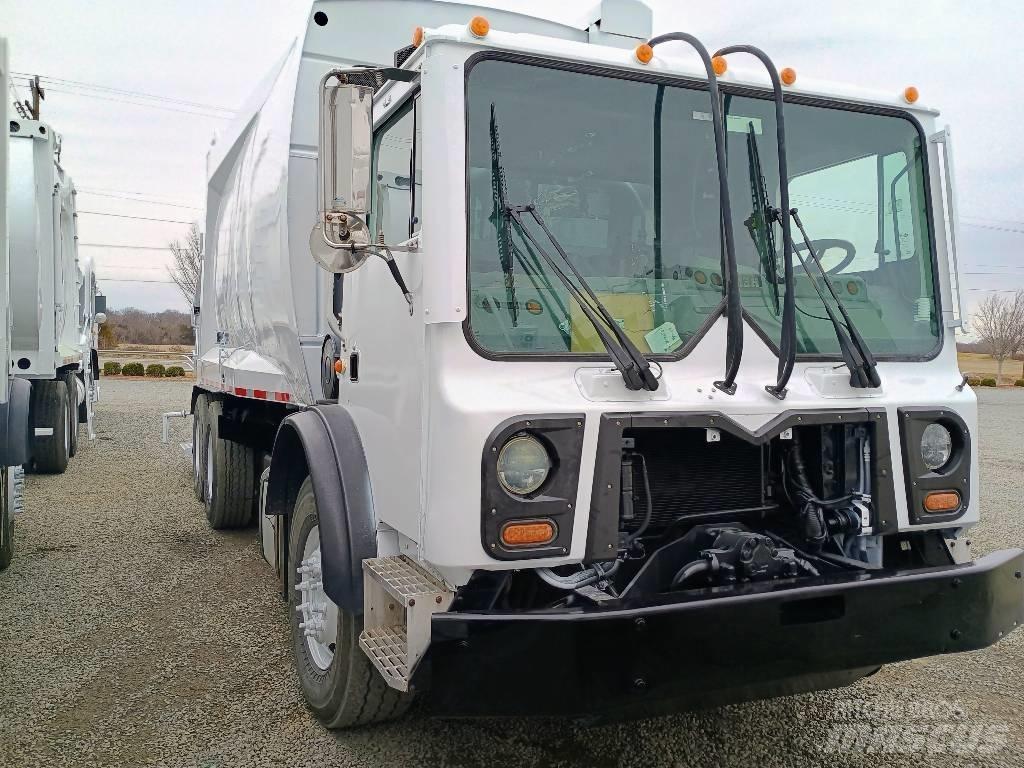 Mack MRU613 垃圾車