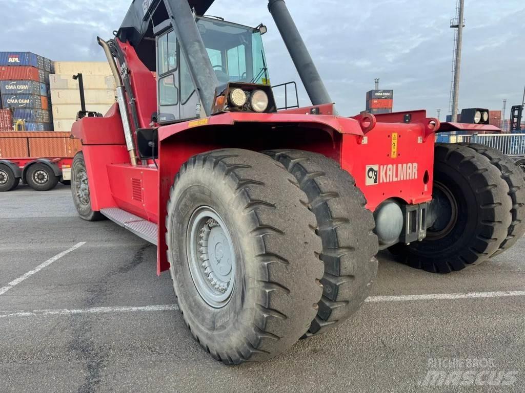 Kalmar DRF450-65S5 前伸型堆積機