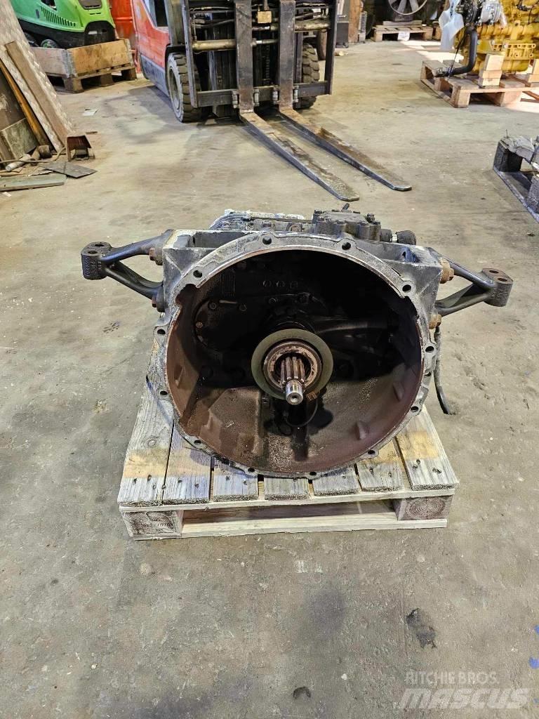 ZF 6S 850 齒輪箱