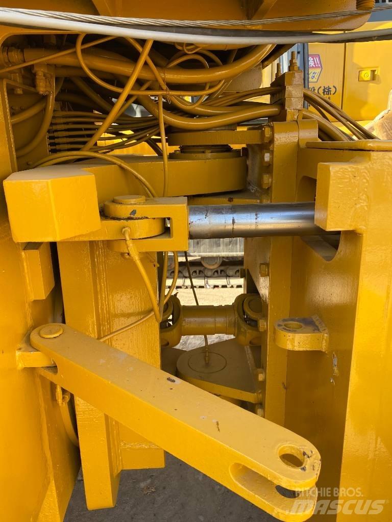 CAT 826 G 土壤壓實機