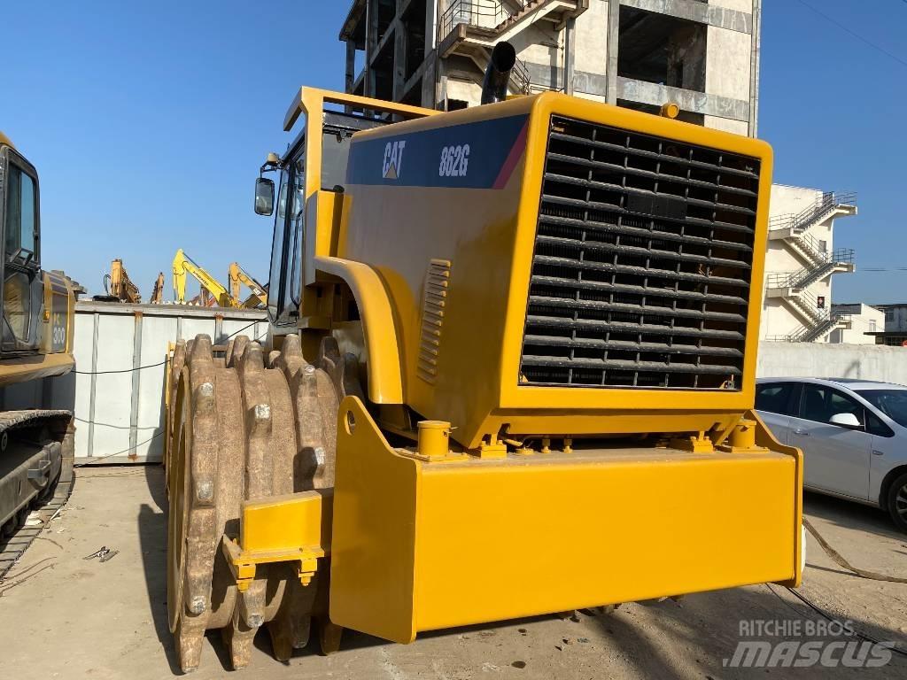 CAT 826 G 土壤壓實機