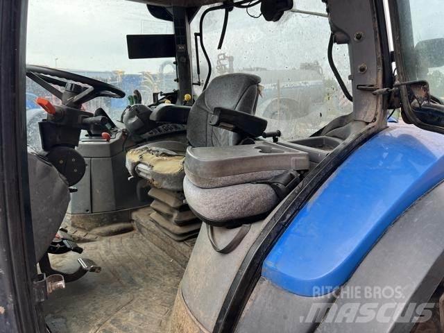 New Holland T6030 曳引機
