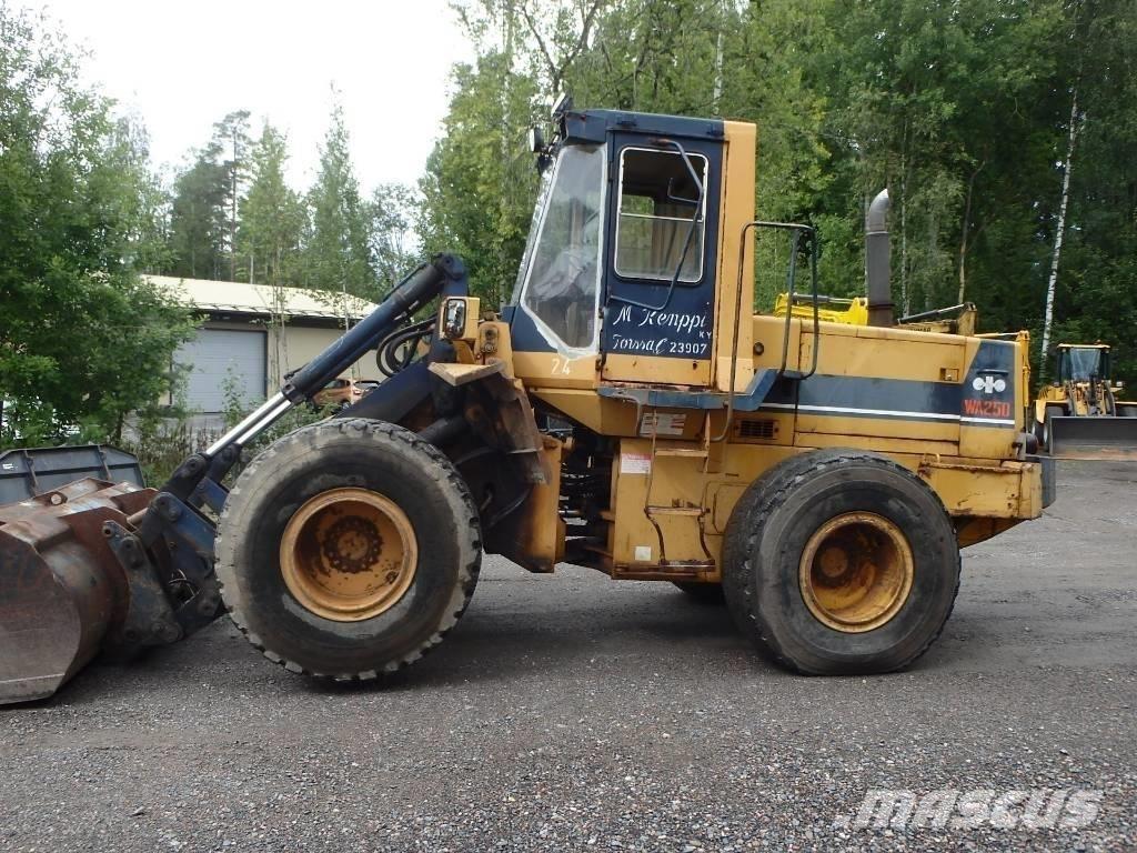 Komatsu WA 250-1 輪胎式裝載機
