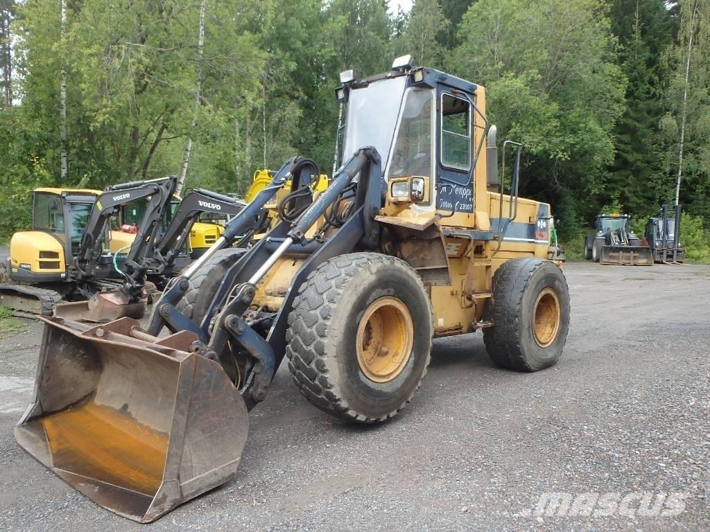 Komatsu WA 250-1 輪胎式裝載機