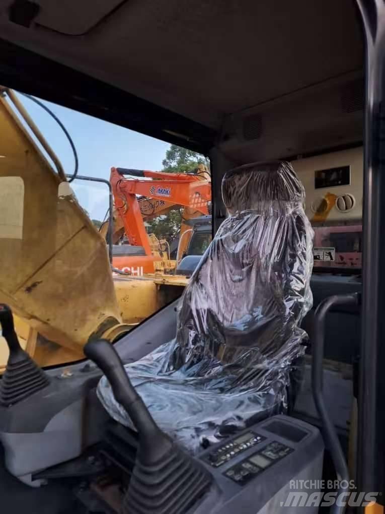 Komatsu PC 200-7 履帶式 挖土機/掘鑿機/挖掘機